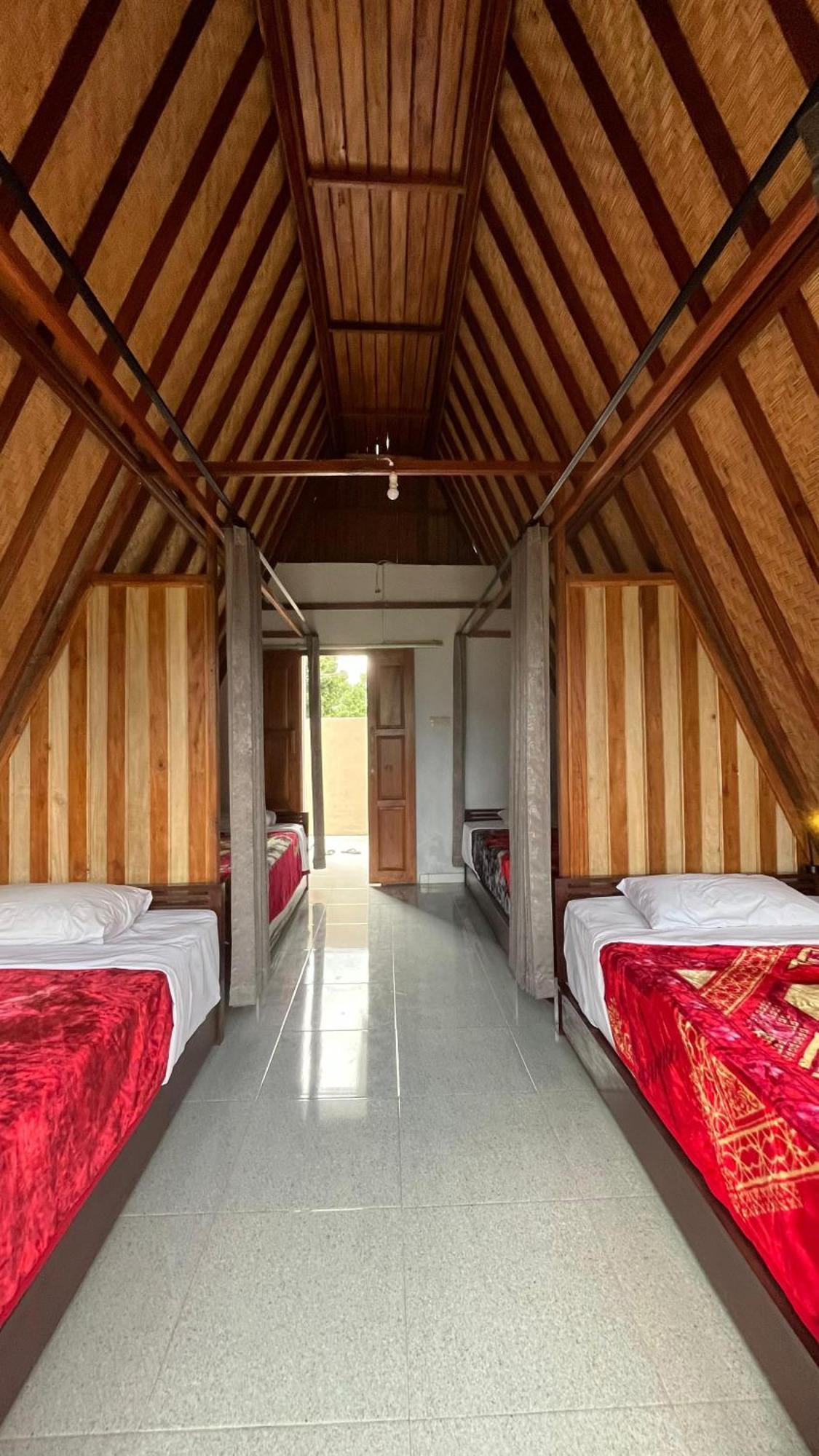 Puri Pilihani Hostel Munduk Buitenkant foto