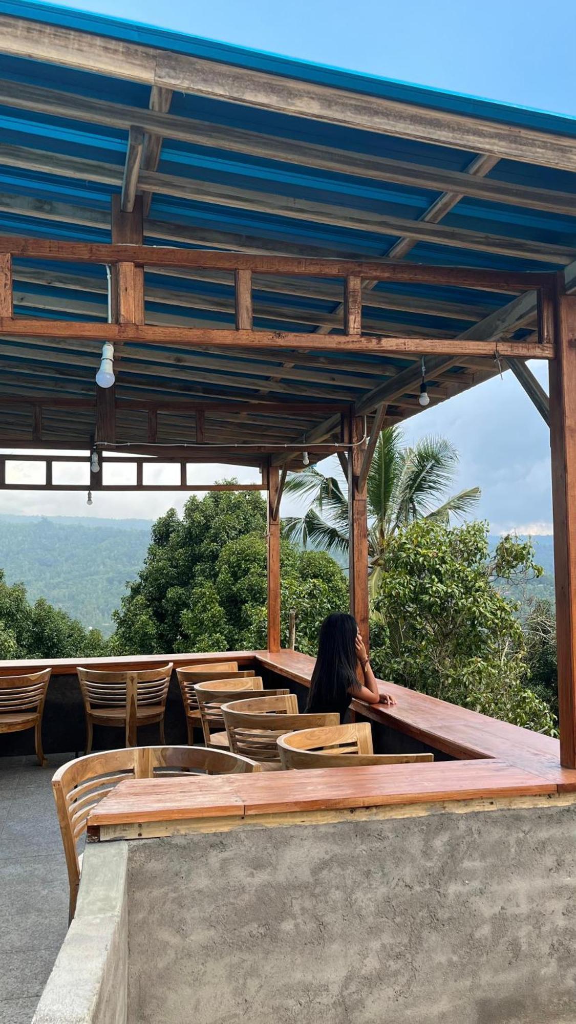 Puri Pilihani Hostel Munduk Buitenkant foto
